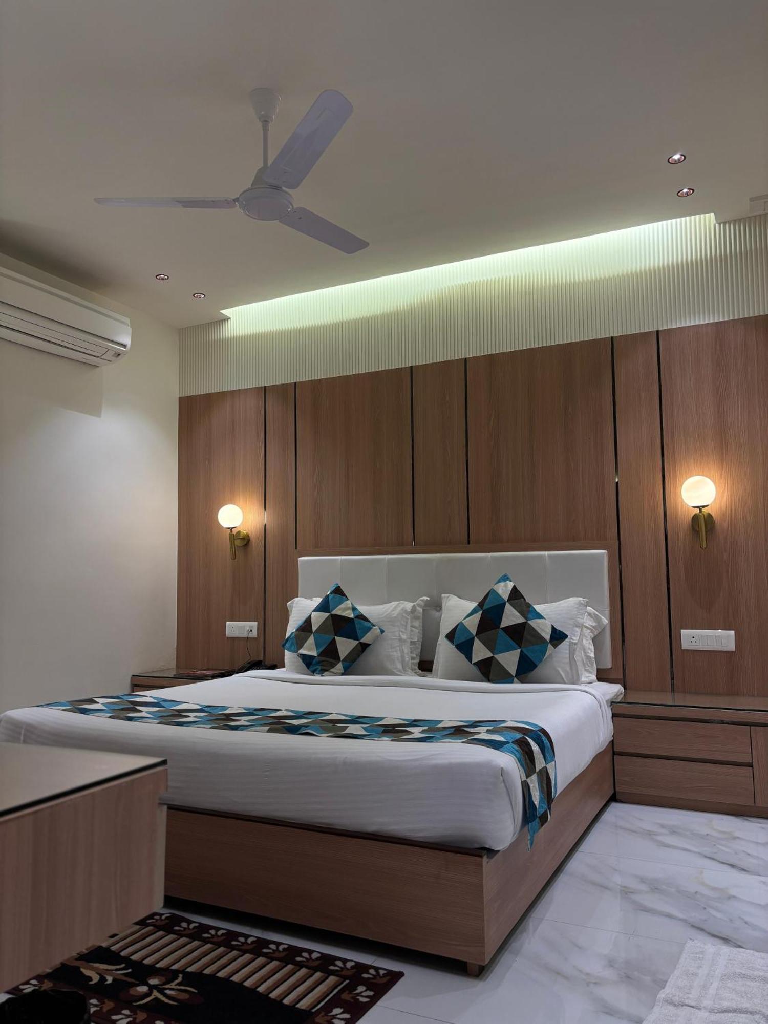 Taj Hotel Agra (Uttar Pradesh)